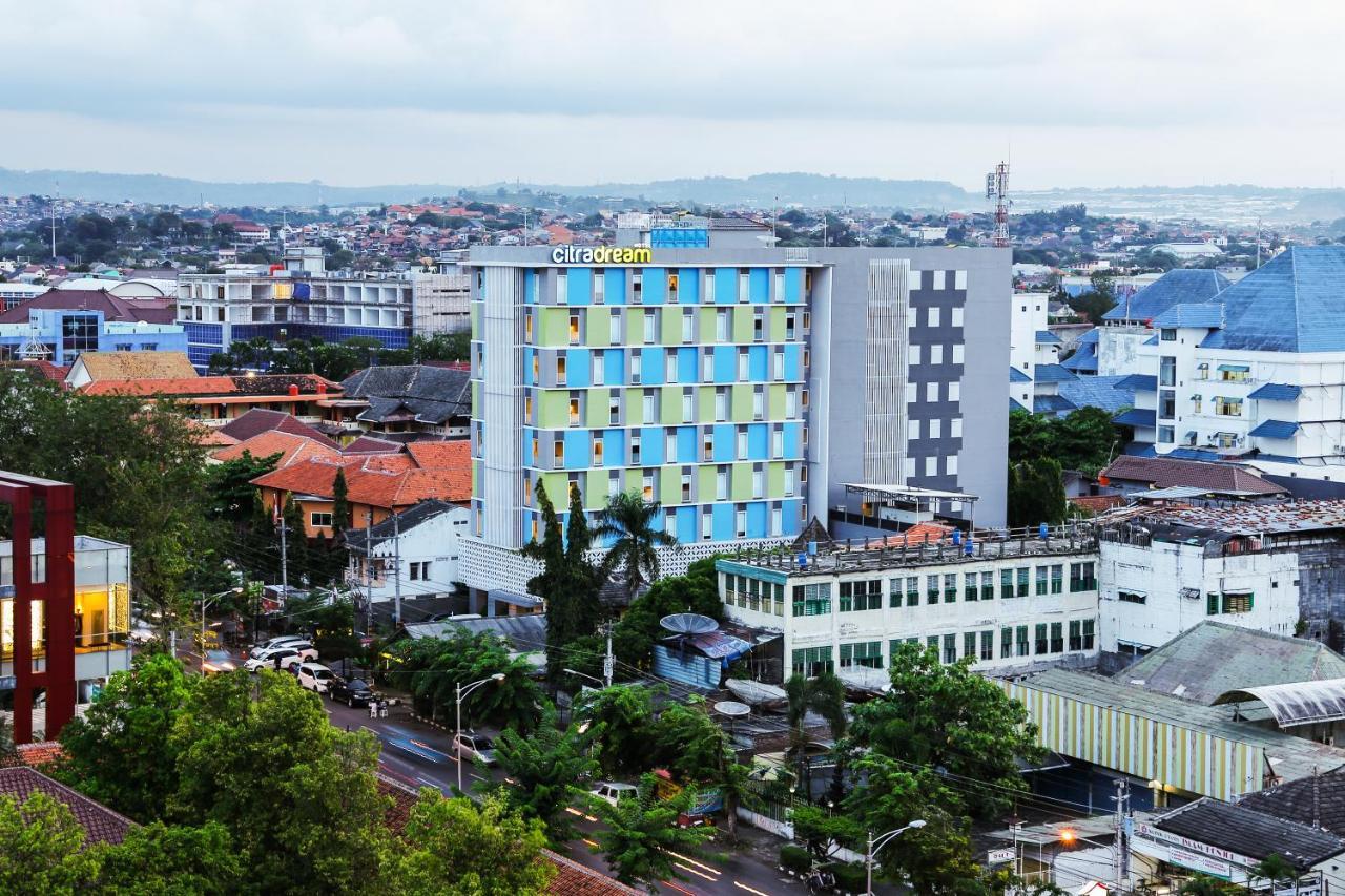 Hotel Citradream Semarang Eksteriør bilde